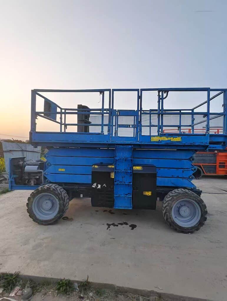 49 ft Used Scissor Lift, GS-4390RT (2019)