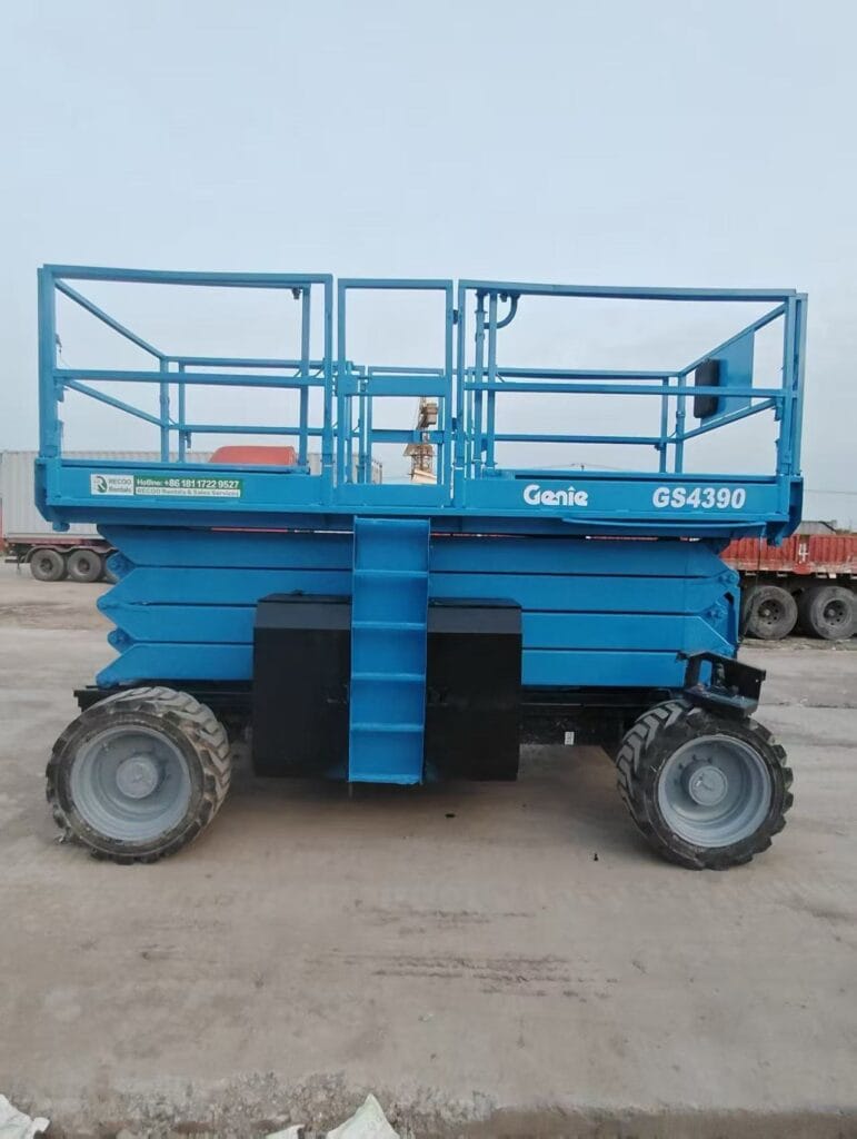 49 ft Used Scissor Lift, GS-4390RT (2019)