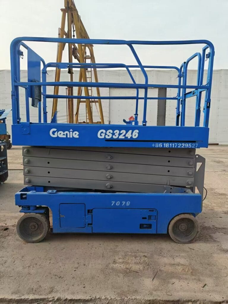 38 ft Used Scissor Lift, GS-3246 (2017)