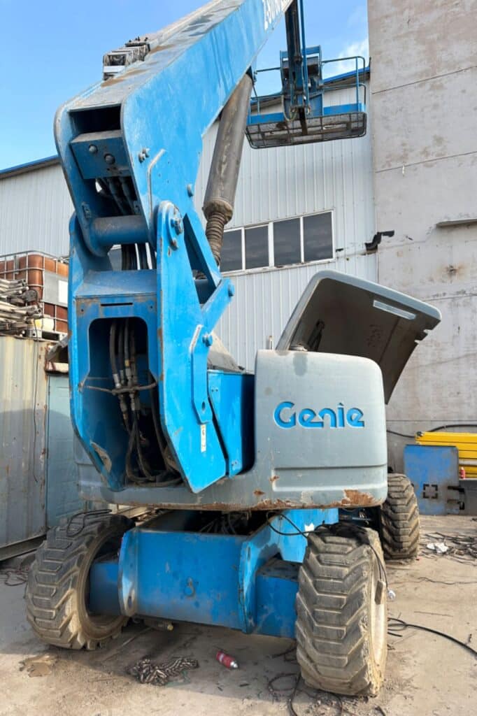 84 ft Used Boom Lift, Genie Z80/60(2003)